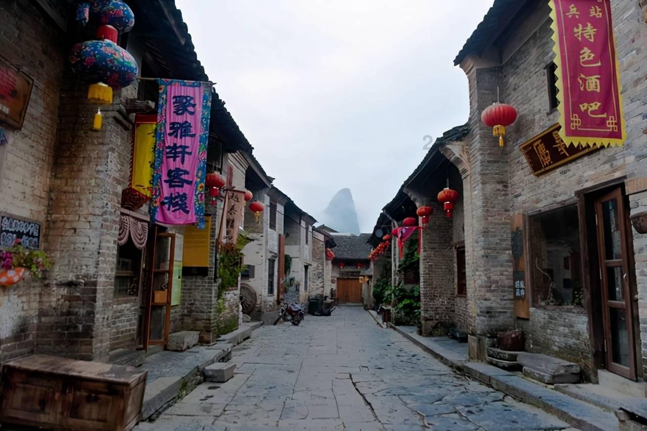 僵尸吃怪物